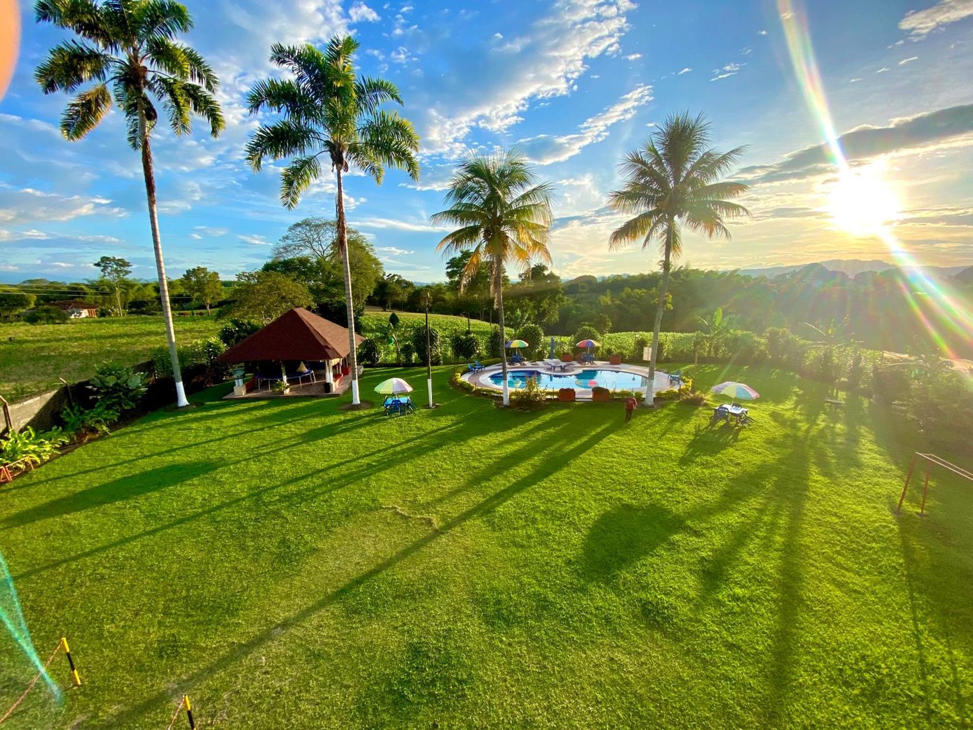 Finca Hotel Los Cocos Монтенегро Екстер'єр фото