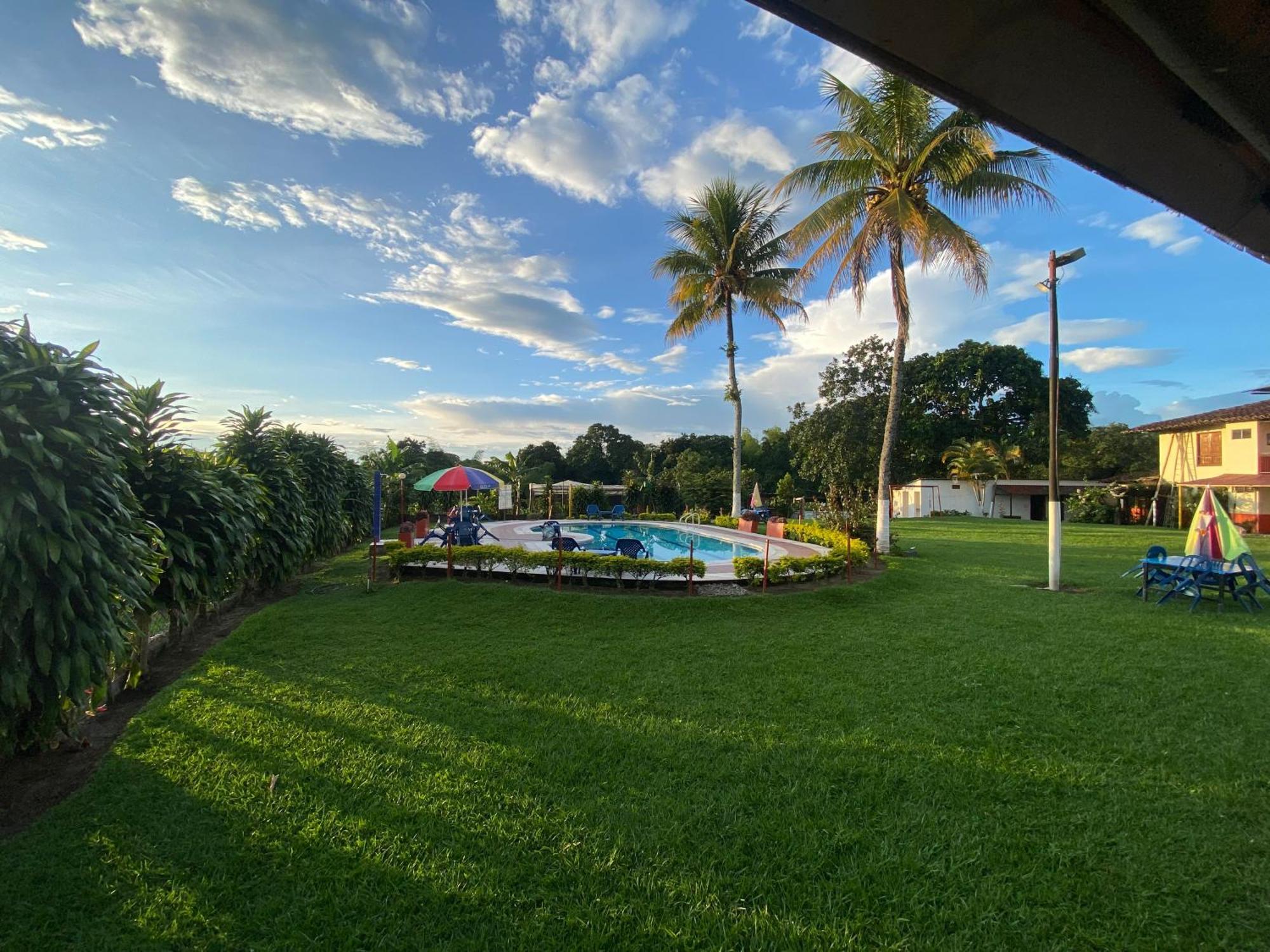 Finca Hotel Los Cocos Монтенегро Екстер'єр фото